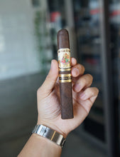 Load image into Gallery viewer, Bellas Artes Maduro Toro 6&quot; x 54
