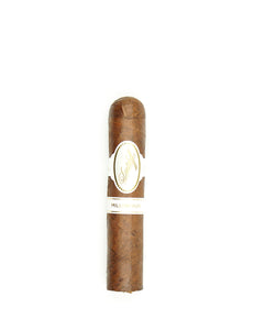 Davidoff Millennium Blend Short Robusto 4.2" x 52